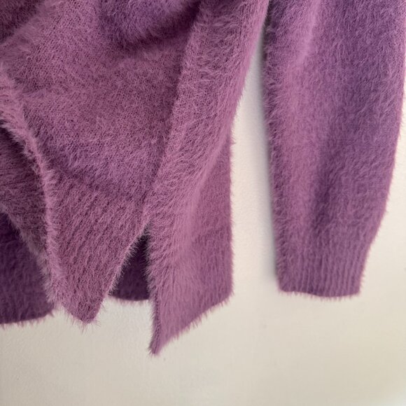 Lavender Fuzzy Cozy Oversized Sanctuary Size L Sweater - Picture 3 of 4